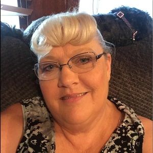 Meet your Posher, Rhonda